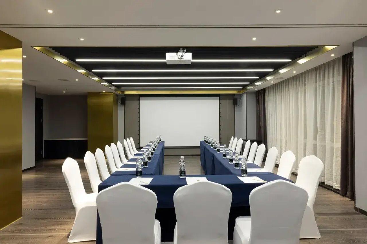 שניאנג Holz Hotel מראה חיצוני תמונה