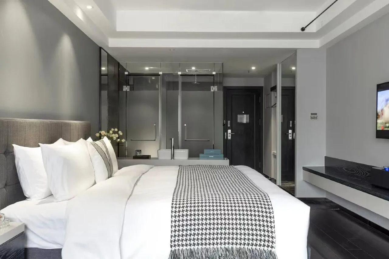 שניאנג Holz Hotel מראה חיצוני תמונה