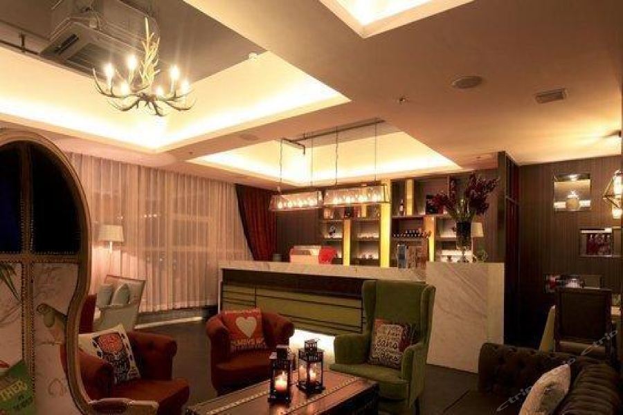שניאנג Holz Hotel מראה חיצוני תמונה