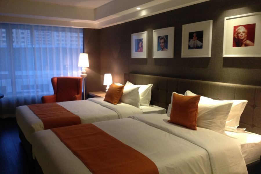 שניאנג Holz Hotel מראה חיצוני תמונה